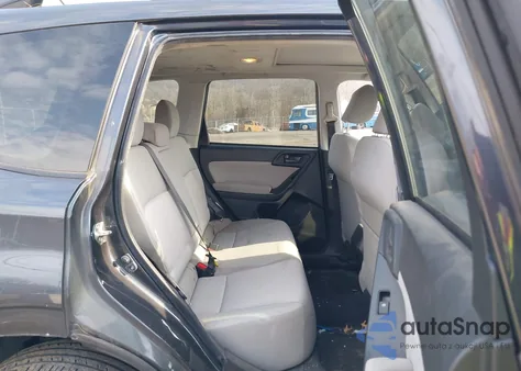 2015 Subaru Forester 2.5I Premium из США, поврежденный, VIN JF2SJADC9FH538840